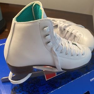 Girls Riedell Ice Skates
